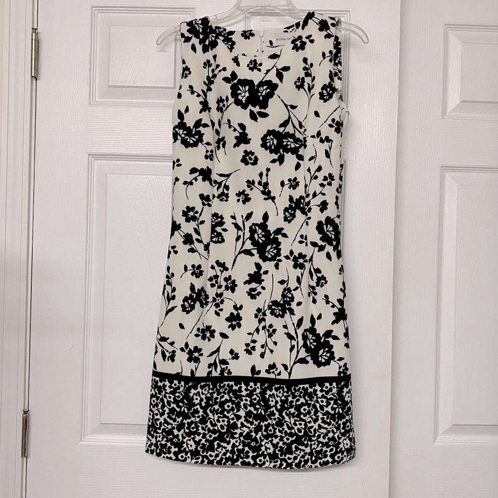 Ronni Nicole Black and Cream Floral Colorblock Sheath Dress Sz 4
